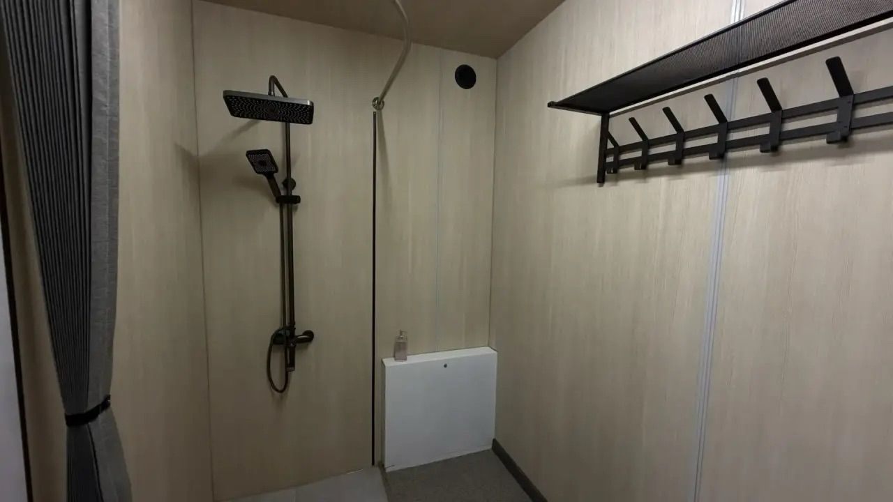 Коттедж Hills на Бирюзовом озере