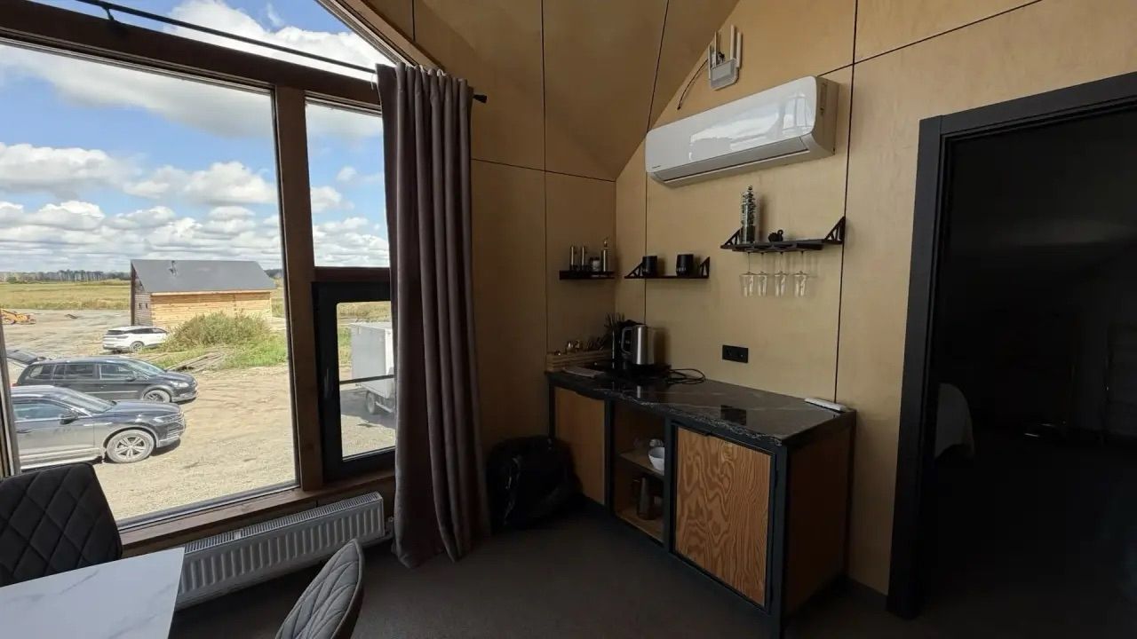 Коттедж Hills на Бирюзовом озере